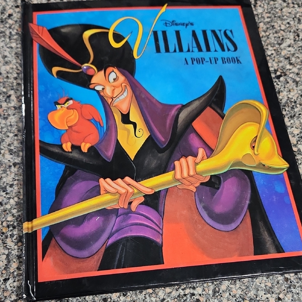 Disney Villains Pop-Up Book